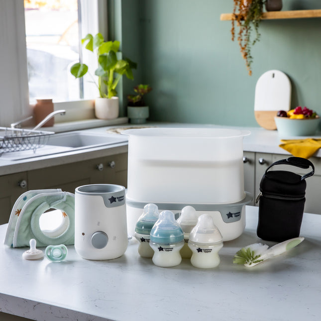 Tommee Tippee - Complete Feeding Kit - White