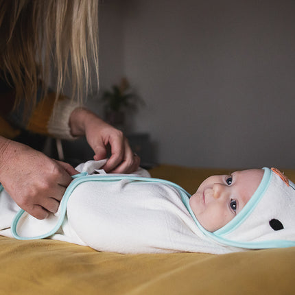 White Towel with Penguin Design - Tommee Tippee